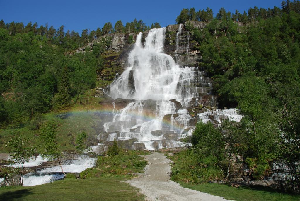 Tvinde Camping Hotel Skulestadmo Kültér fotó